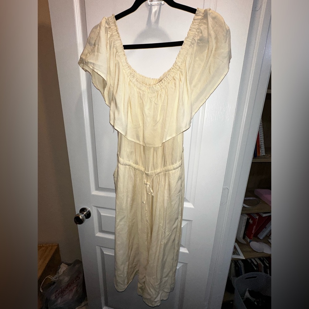 Off-shoulder romper